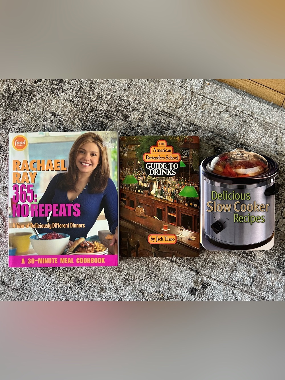 Rachael Ray Cookbook, A Guide to Drinks & Slow Cooker Recipes Books